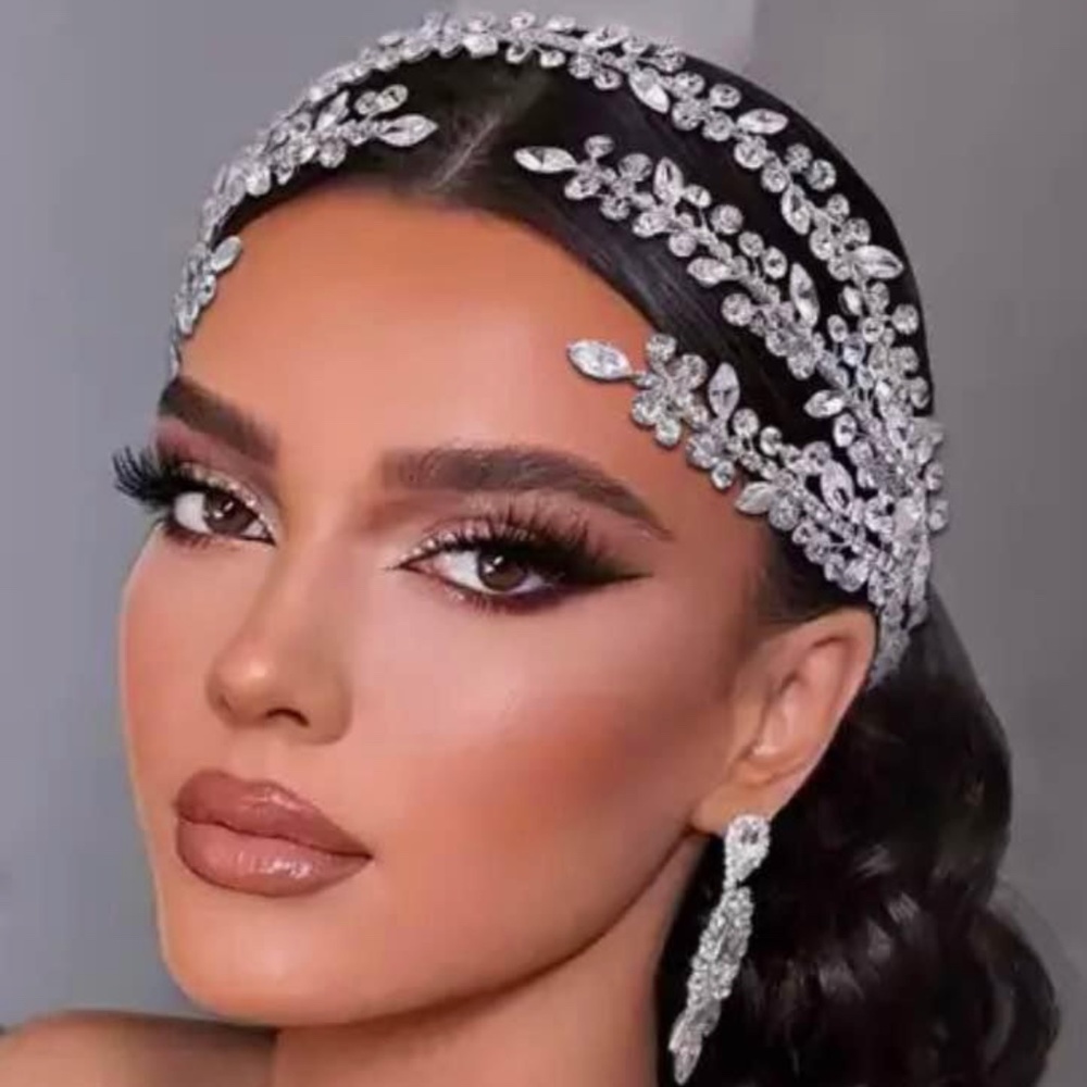 Bridal hair accessories